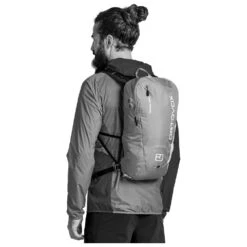 Sac à Dos Ortovox Traverse Light 15 Petrol Blue -Magasin De Randonnée Et De Camping 2ea7abe1d110096a2d8ccf97ef4340059f32bec3 E23ORTOACC367447 ORTO0203100 6